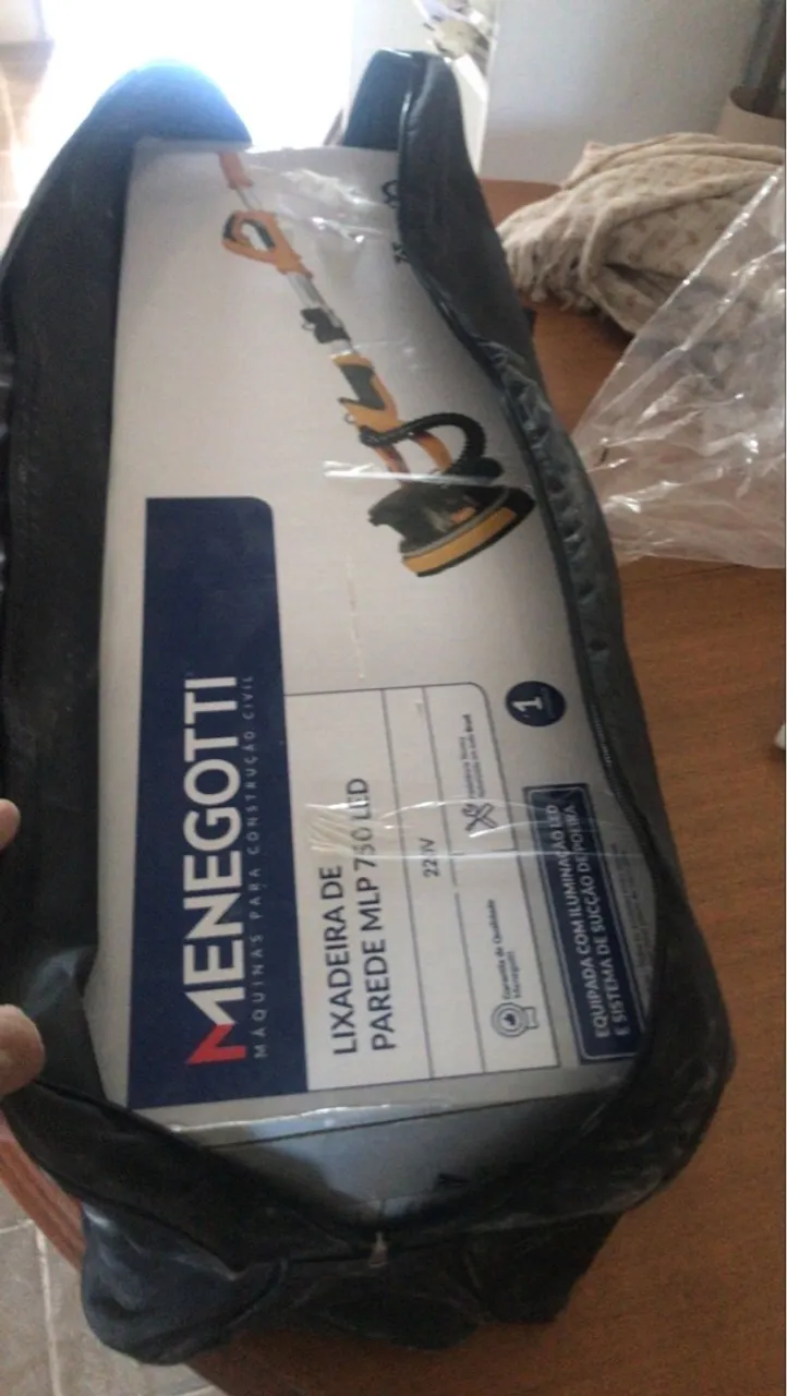 Vendo lixadeira de teto e parede