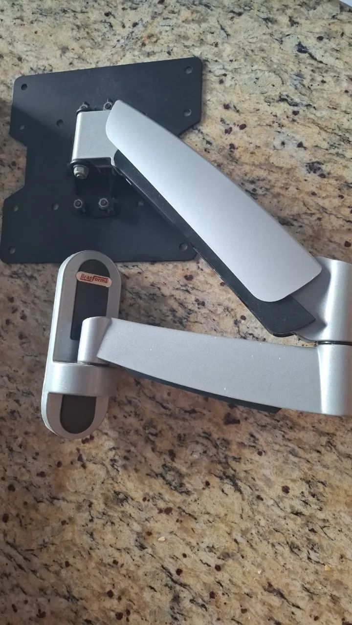 Suporte articulado para TV 26 a 47 polegadas