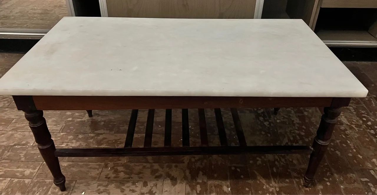 Mesa de Centro com Tampo de Mármore Branco64386065386114123