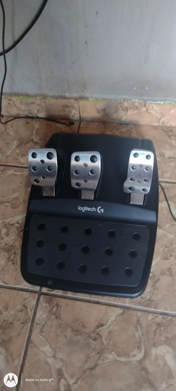 Volante Logitech g920 usado