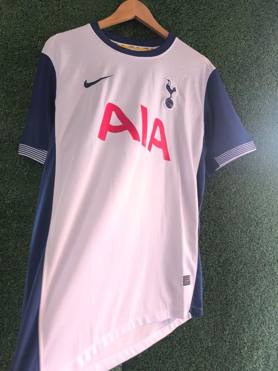 Camisa Tottenham Tradicional 24/25 - Foto 4