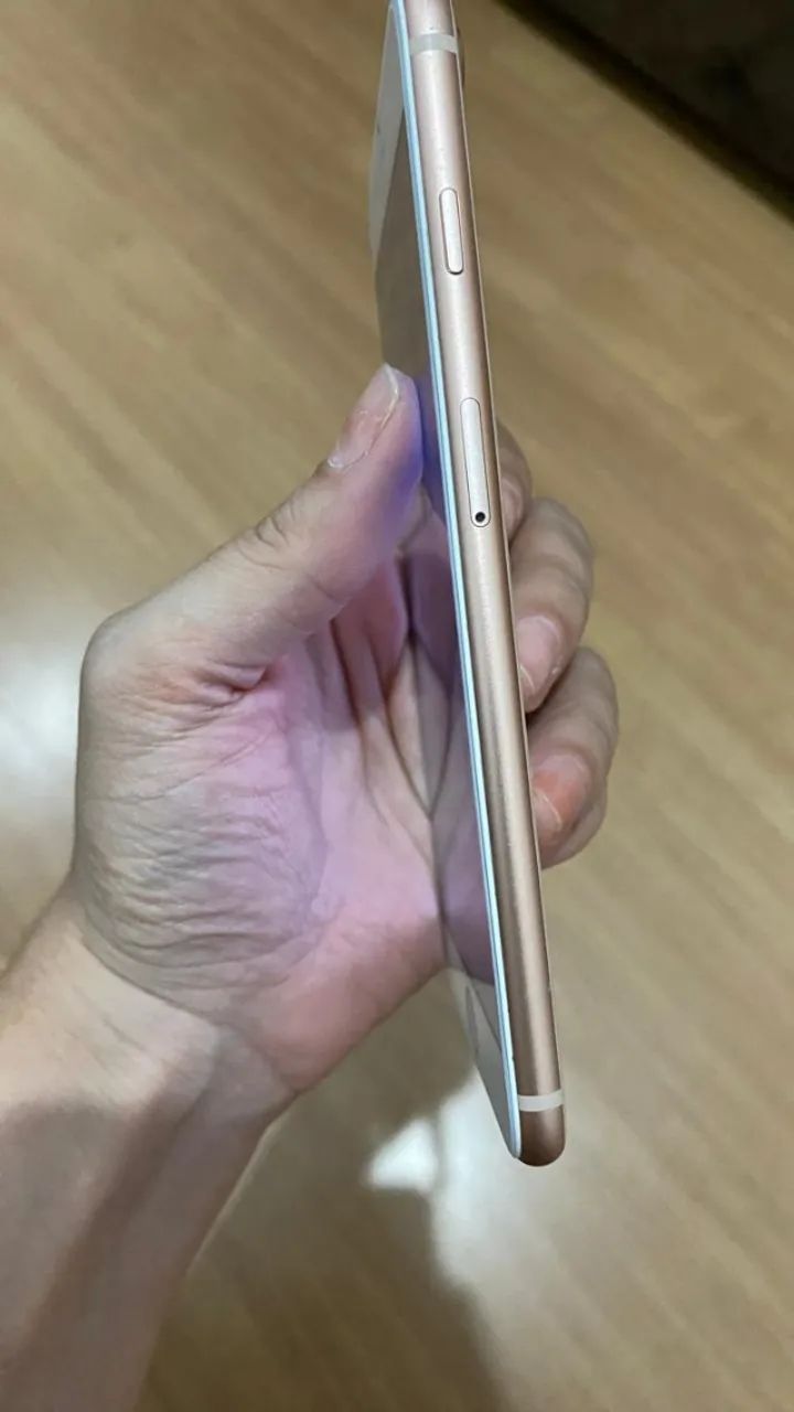 IPHONE 8 PLUS - Foto 4