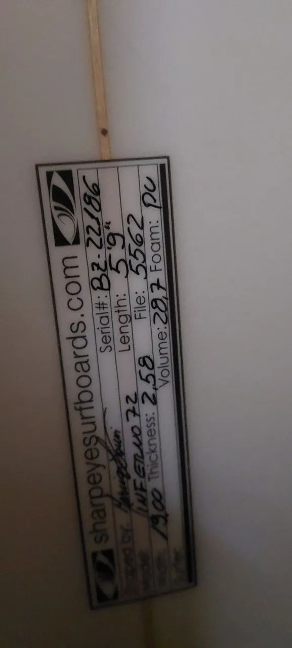 Prancha de surf Sharpye 5'9 28.7L P.U  - Foto 2