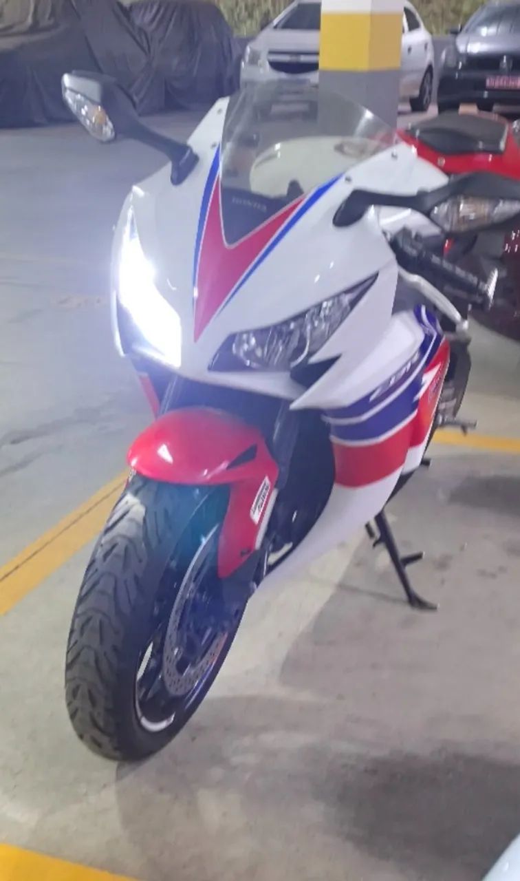 CBR 1000 HRC 2012 - Foto 3
