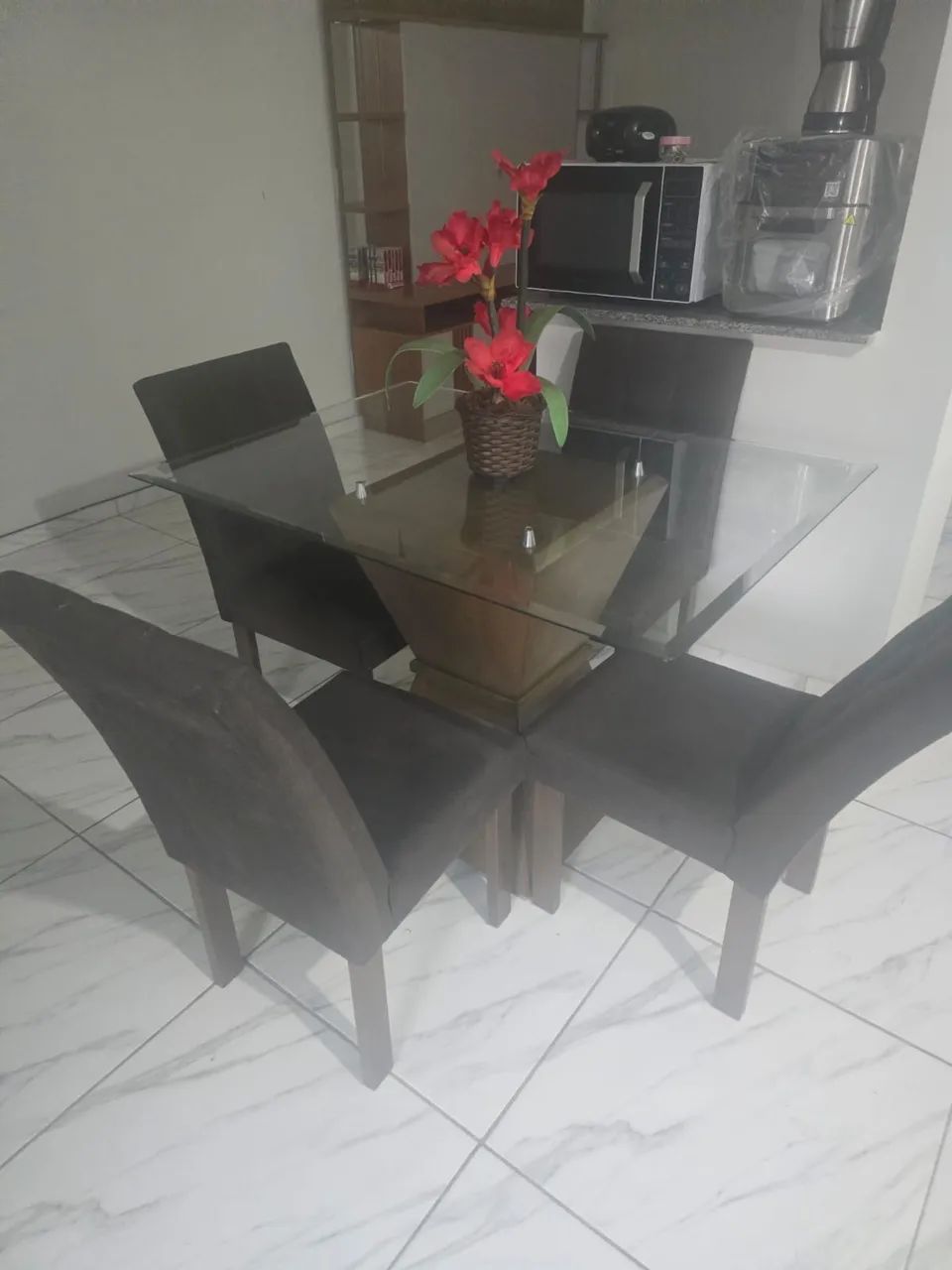 Mesa de vidro 4 cadeiras - Foto 2