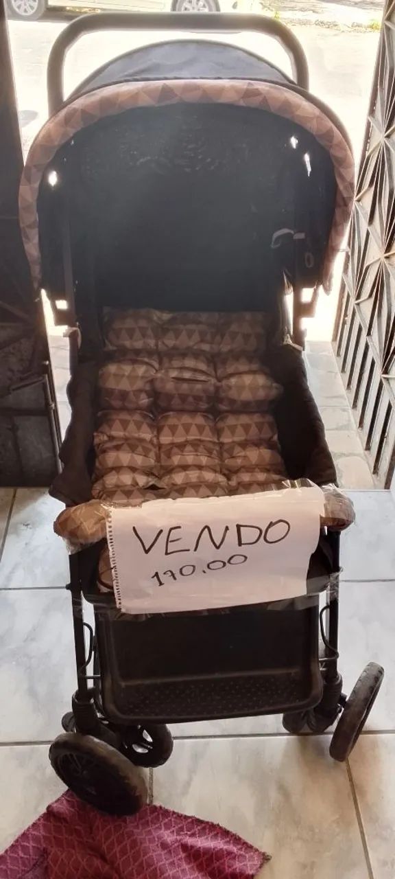 Carrinho de bebê. - Foto 2