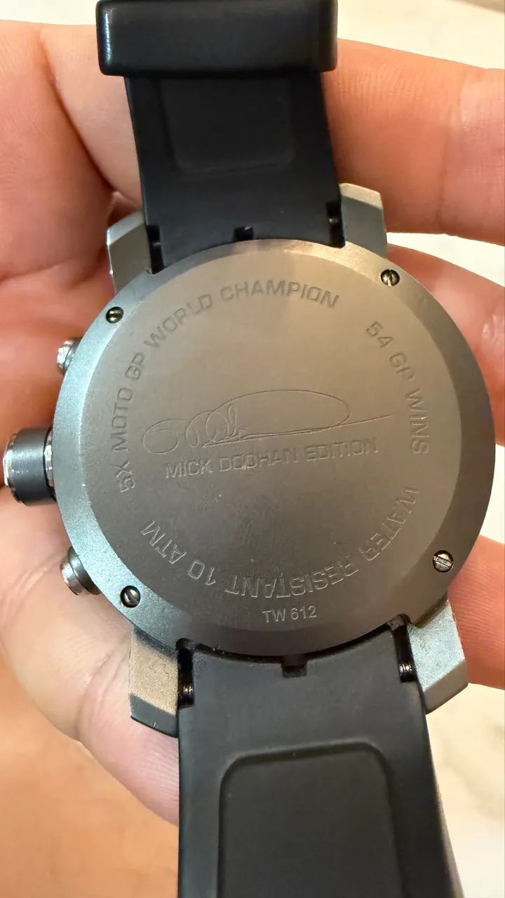 TW Steel Mick Doohan moto GP edição limitada assinado - Foto 2