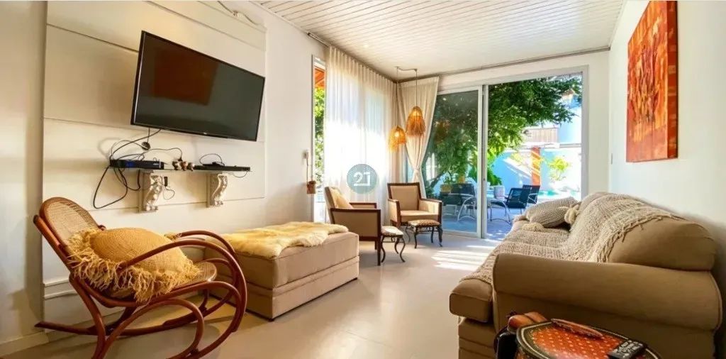 Imóvel para aluguel tem 330 metros quadrados com 5 quartos em Campeche - Florianópolis - S - Foto 4