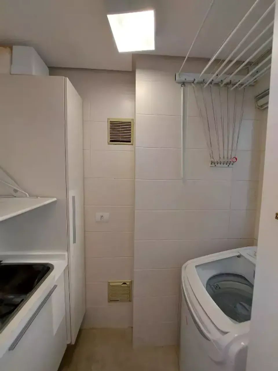 Lindo Loft à Venda, Centro de Florianópolis, Mobiliado, 80m2 Privativos - Foto 4