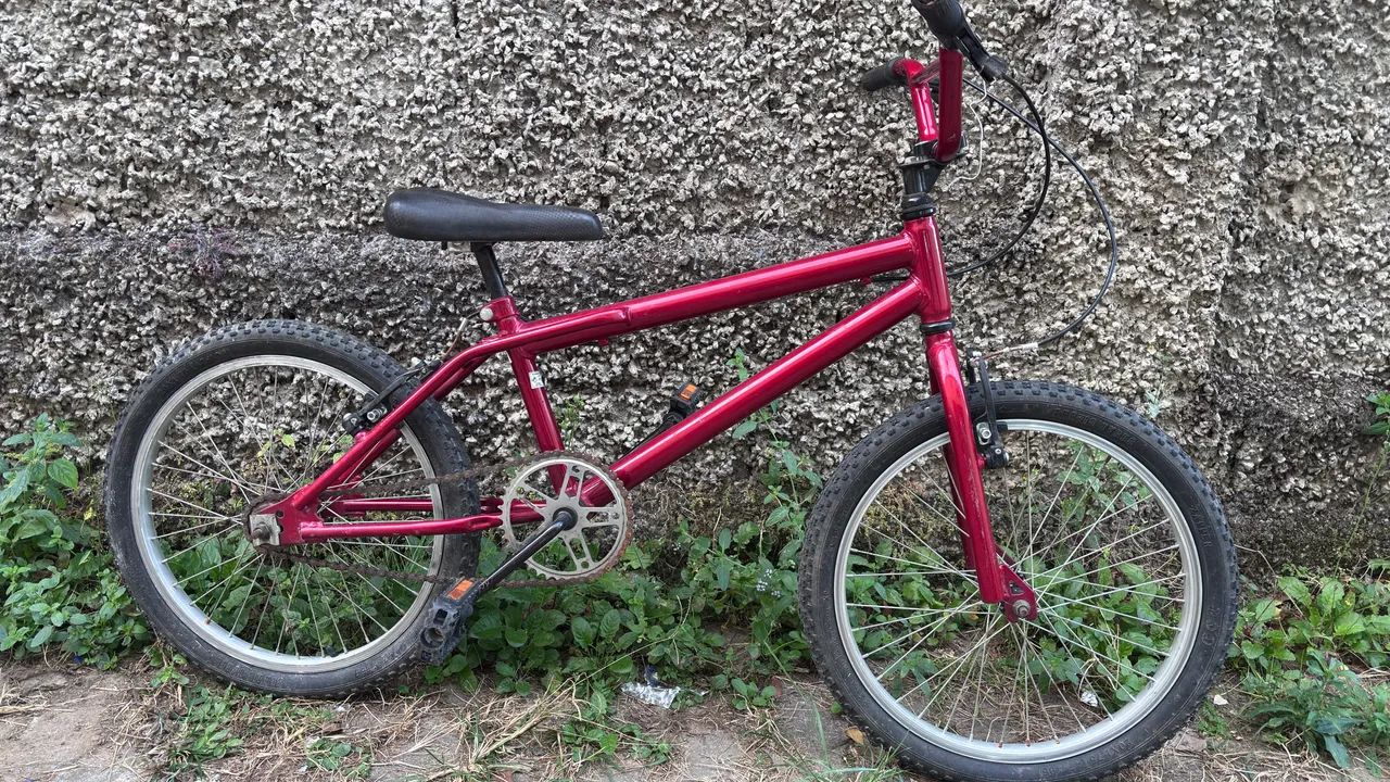 Vendo um bicicleta pouco usada - Foto 5