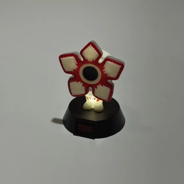 Mini Luminária Demogorgon Stranger Things - Importado - Foto 3