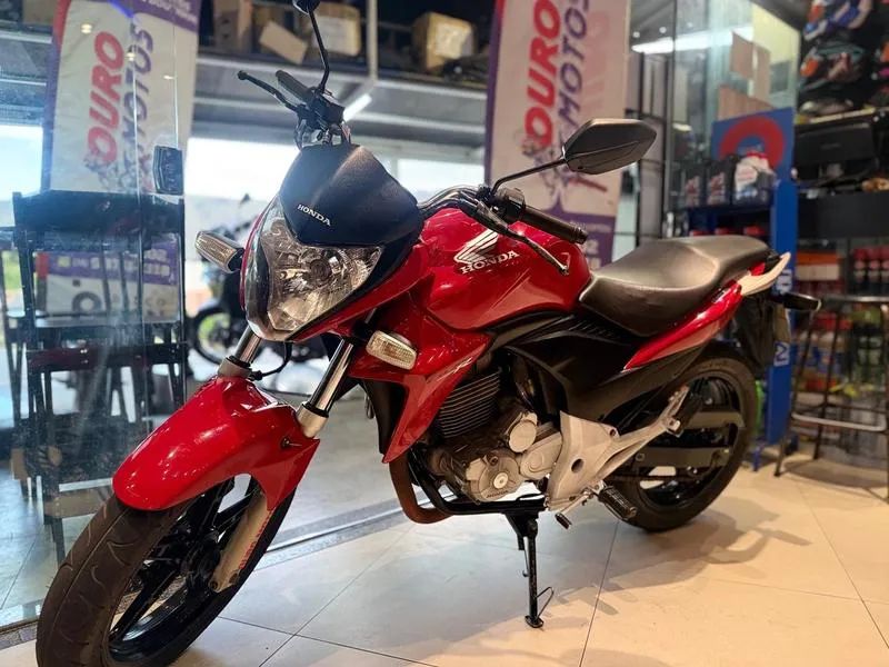 HONDA CB 300R 2014 - Foto 3