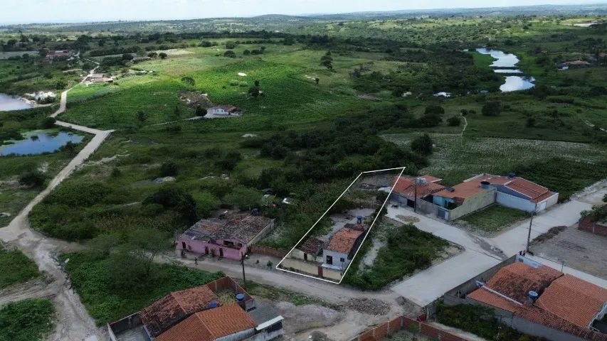 Casa com terreno