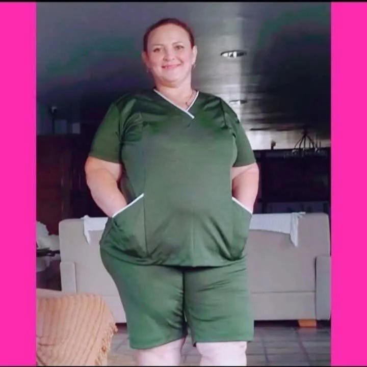 Sou doméstica e cuidadora de idosos 
