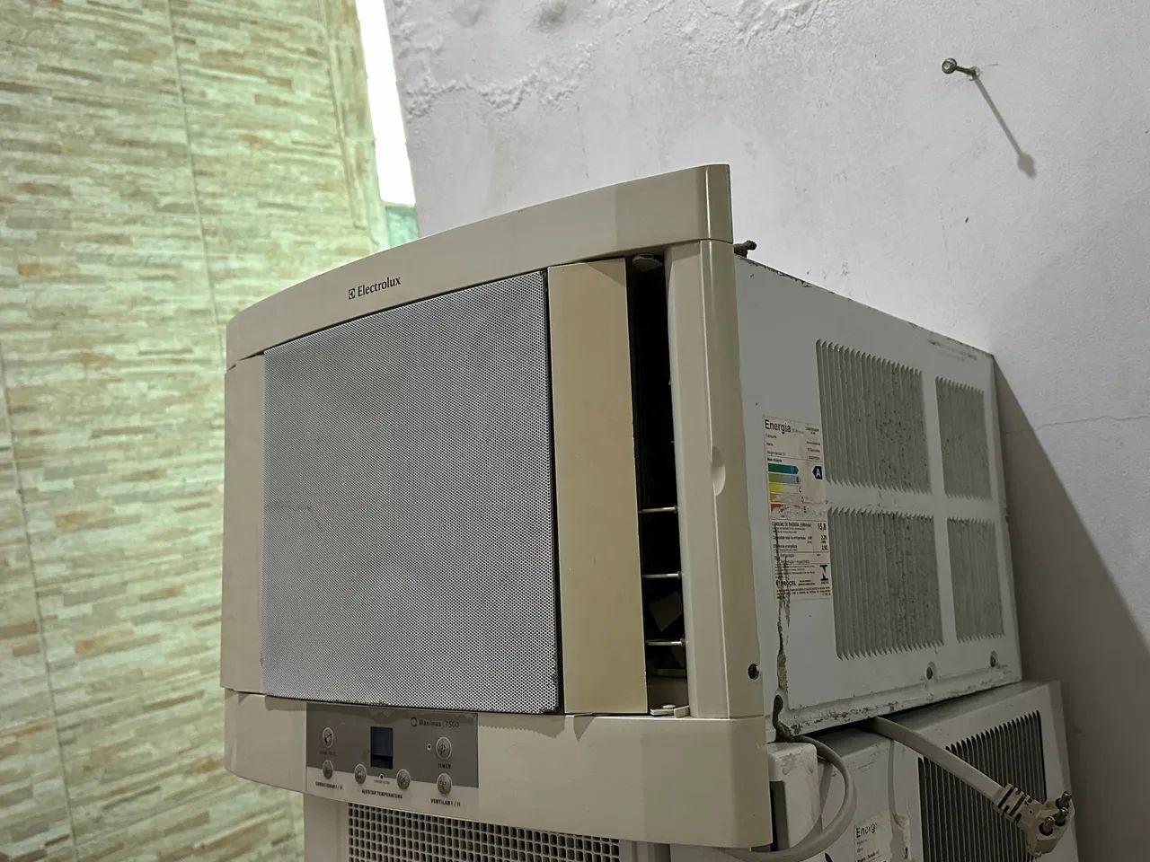 Ar Condicionado de Janela Electrolux Maximus 7500 - Foto 2