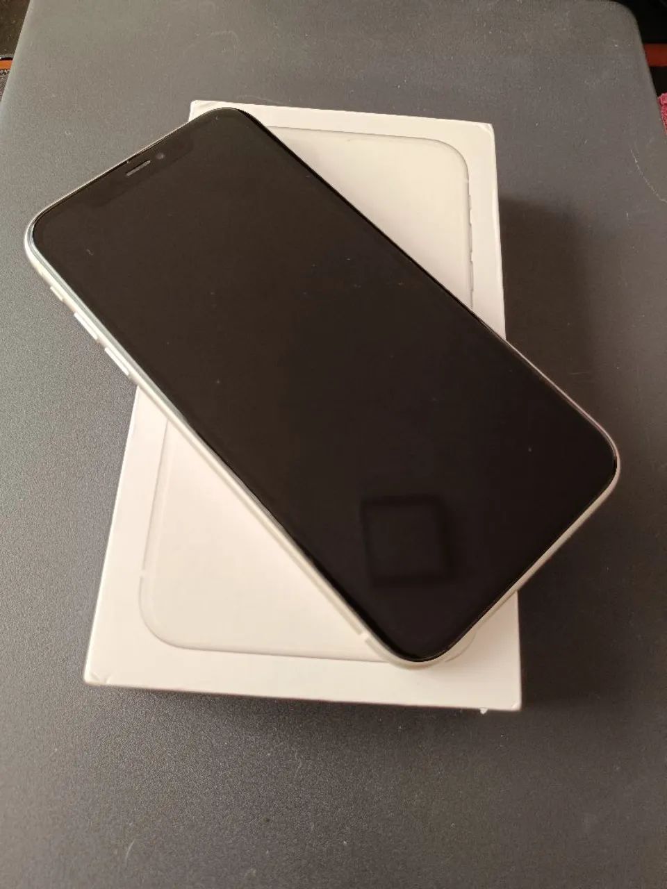iPhone 11 64GB Branco - Excelente estado! - Foto 2