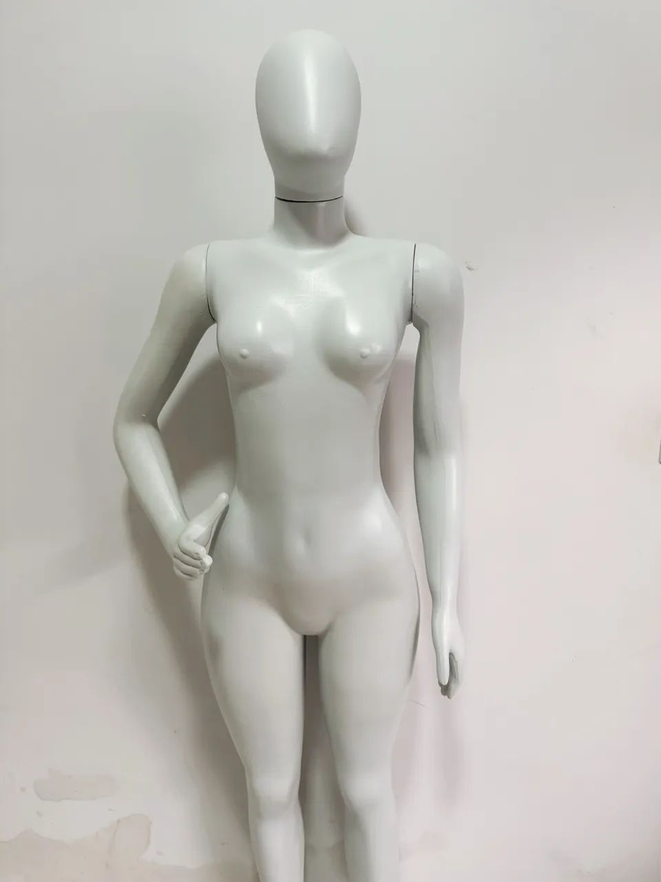 Manequim Feminino 2 Poses - Foto 3