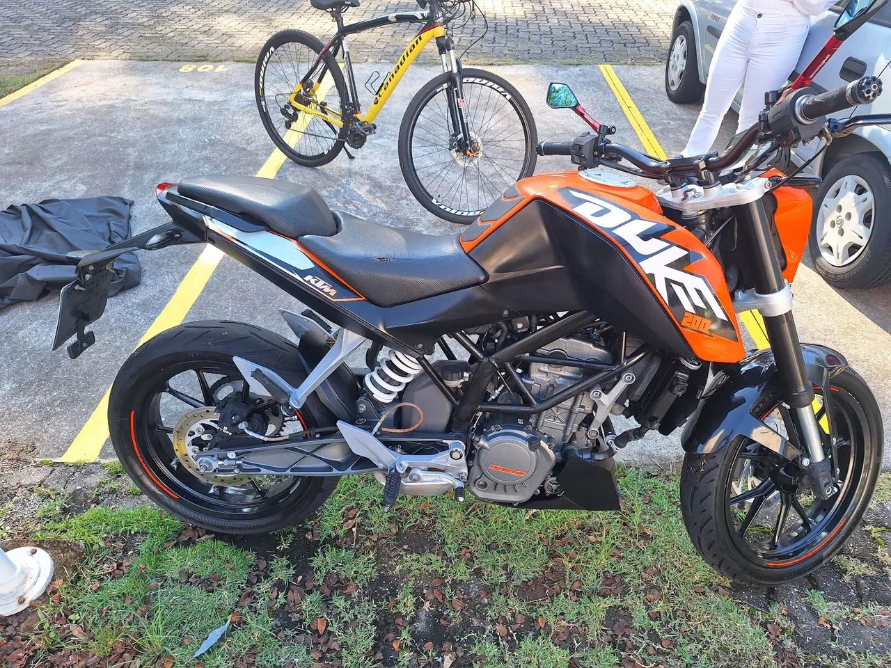 KTM DUKE 200 - Foto 3