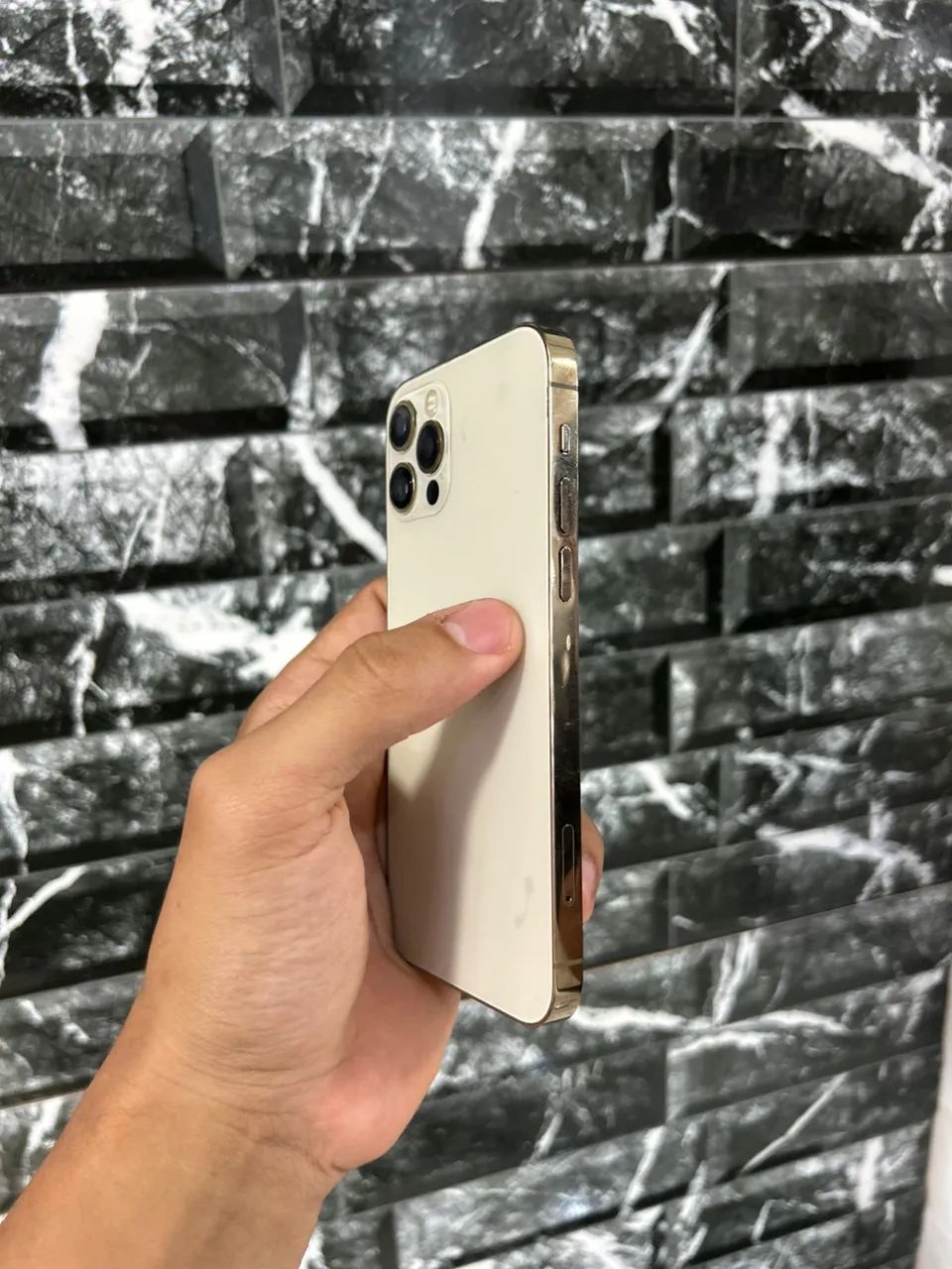 Apple iPhone 12 Pro