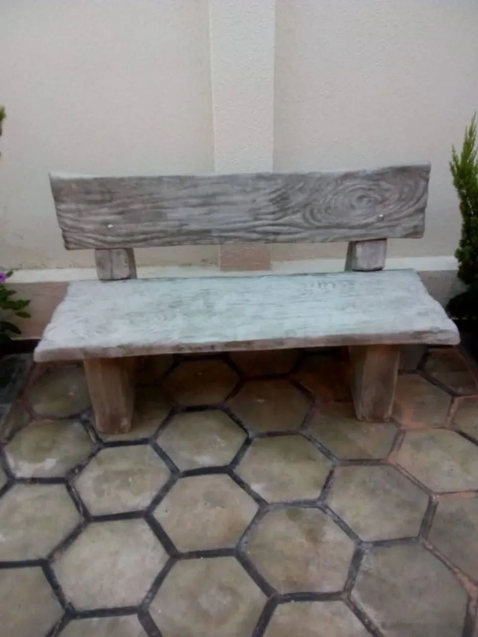 Vendo banco de concreto imita madeira