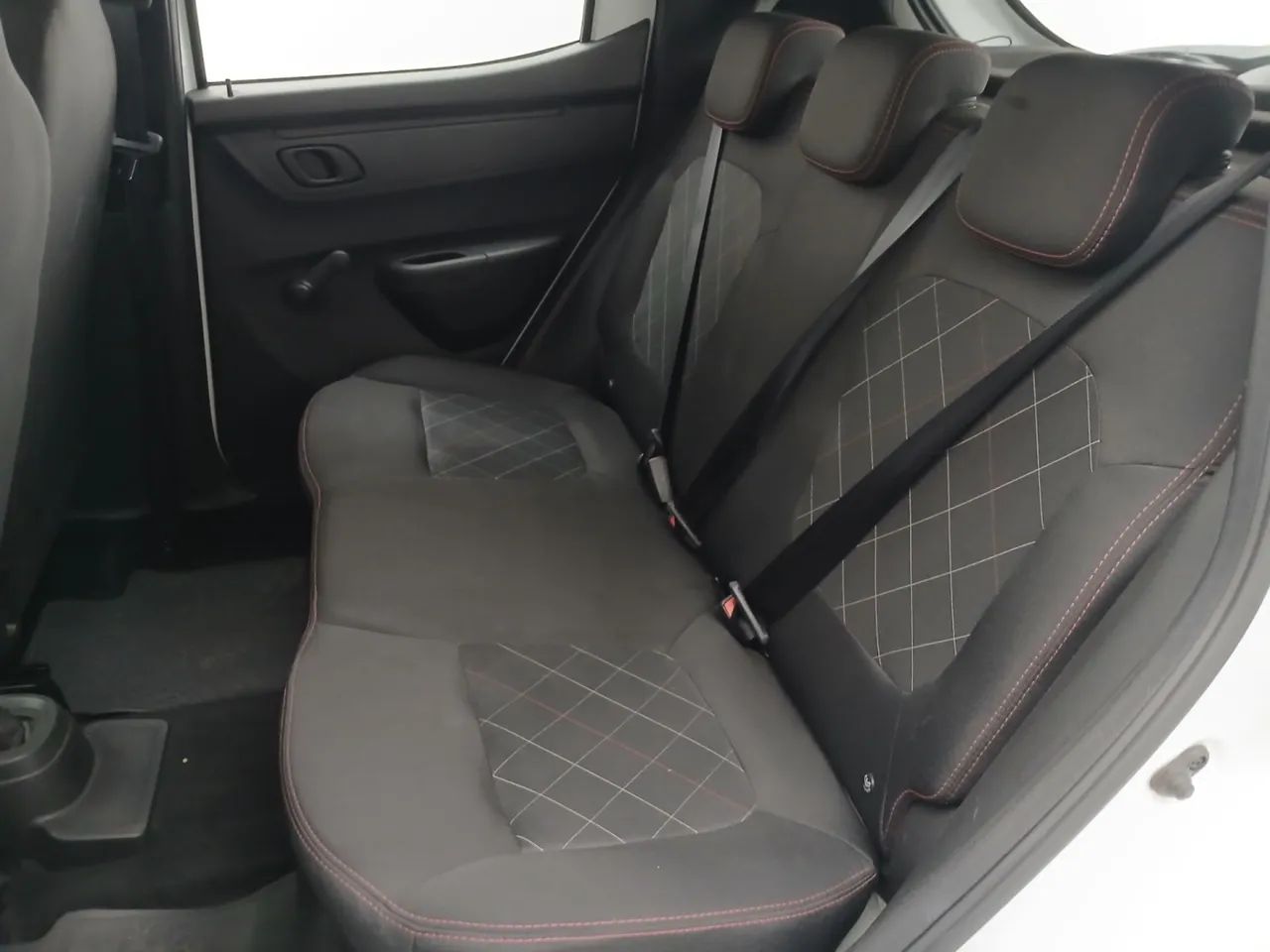 Renault Kwid 1.0 Zen, foto 17 de 18