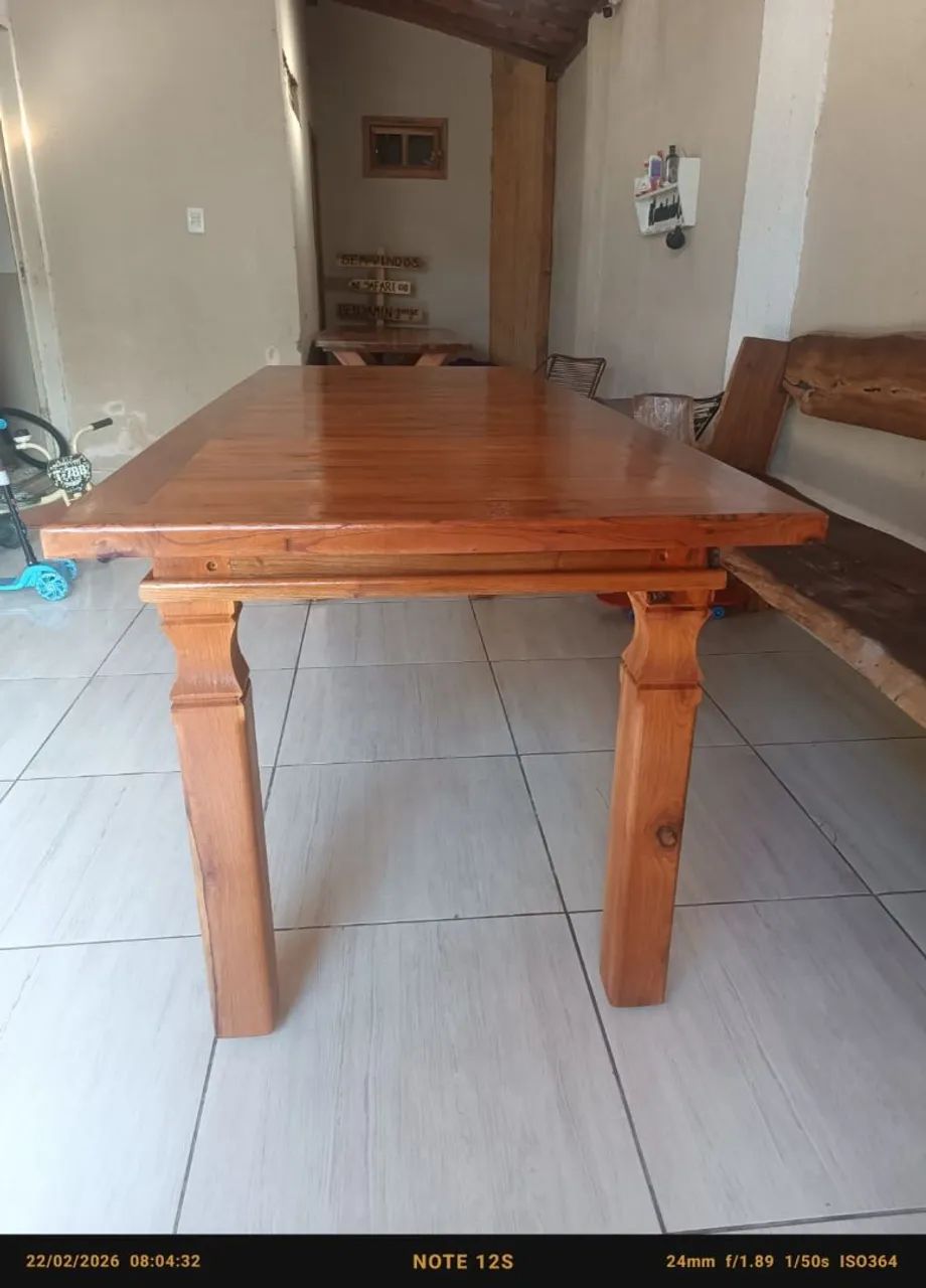 Mesa de jantar de madeira maciça  - Foto 3