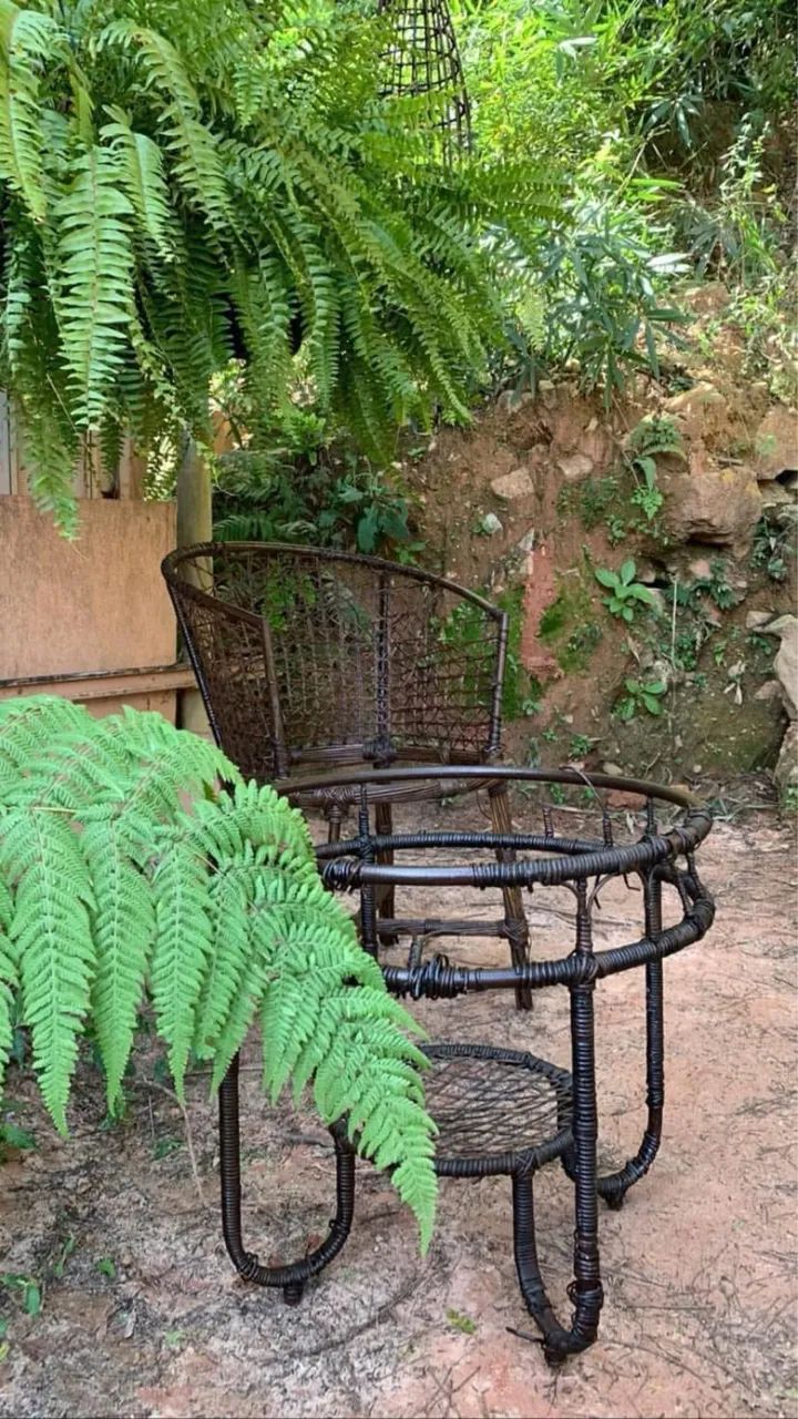 Vendo Conjunto cadeira e mesa redondas em ferro para reformar - Foto 4