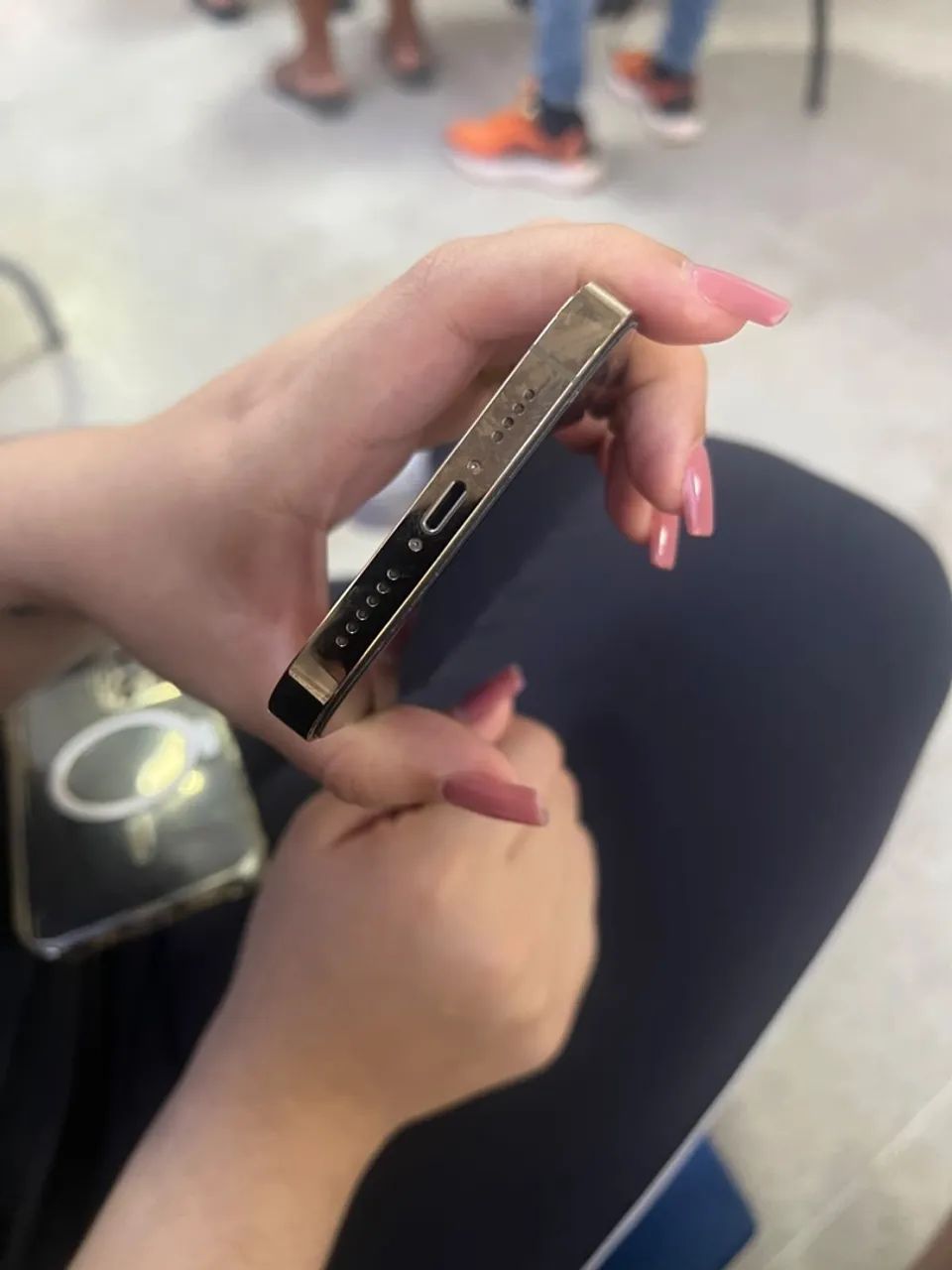 iPhone 14 Pro Max 256GB - Dourado | R$ 2.400 - Foto 4