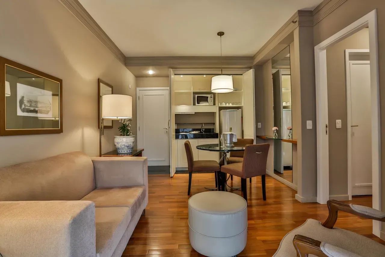 APARTAMENTO MOBILIADO À VENDA  ITAIM BIBI