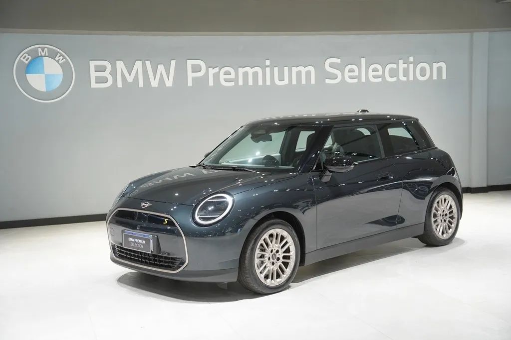Mini Cooper SE 3P (elétrico) 2026
