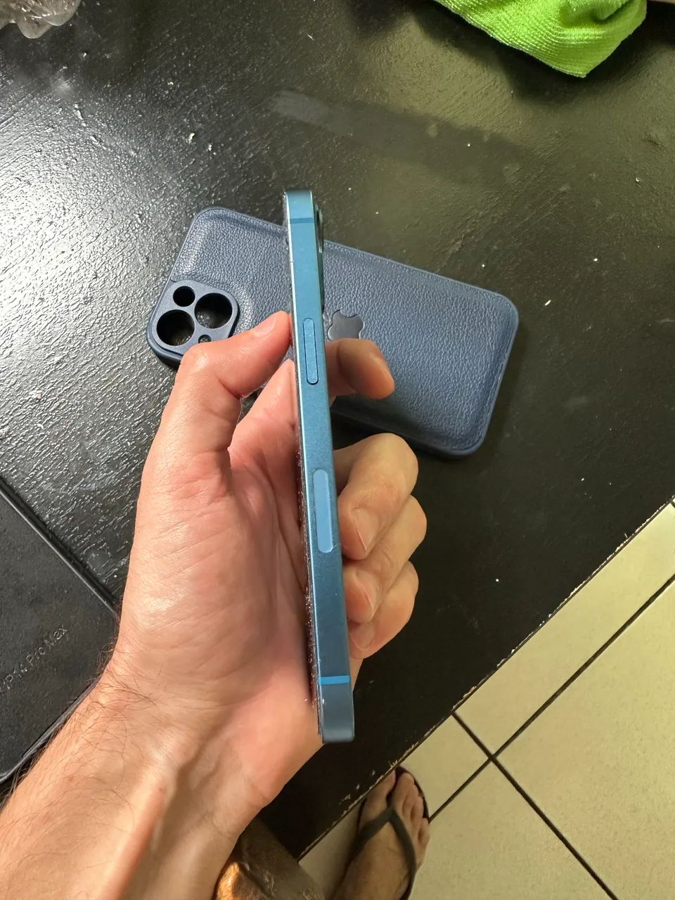 IPhone 13 azul nunca aberto - Celulares e Smartphones - Jardim do