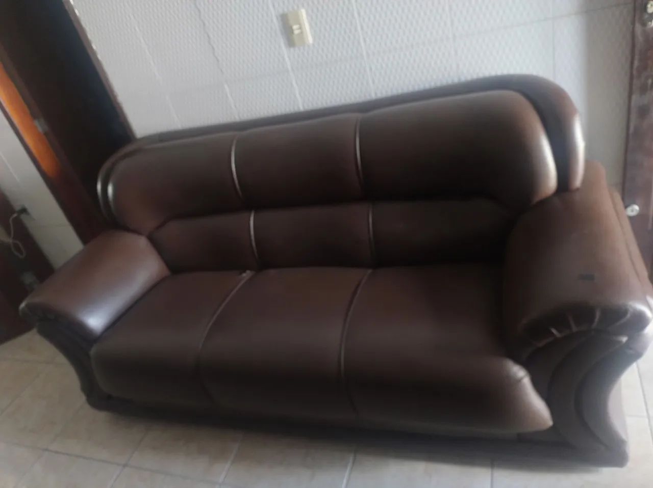 Sofá 3 lugares - Foto 2