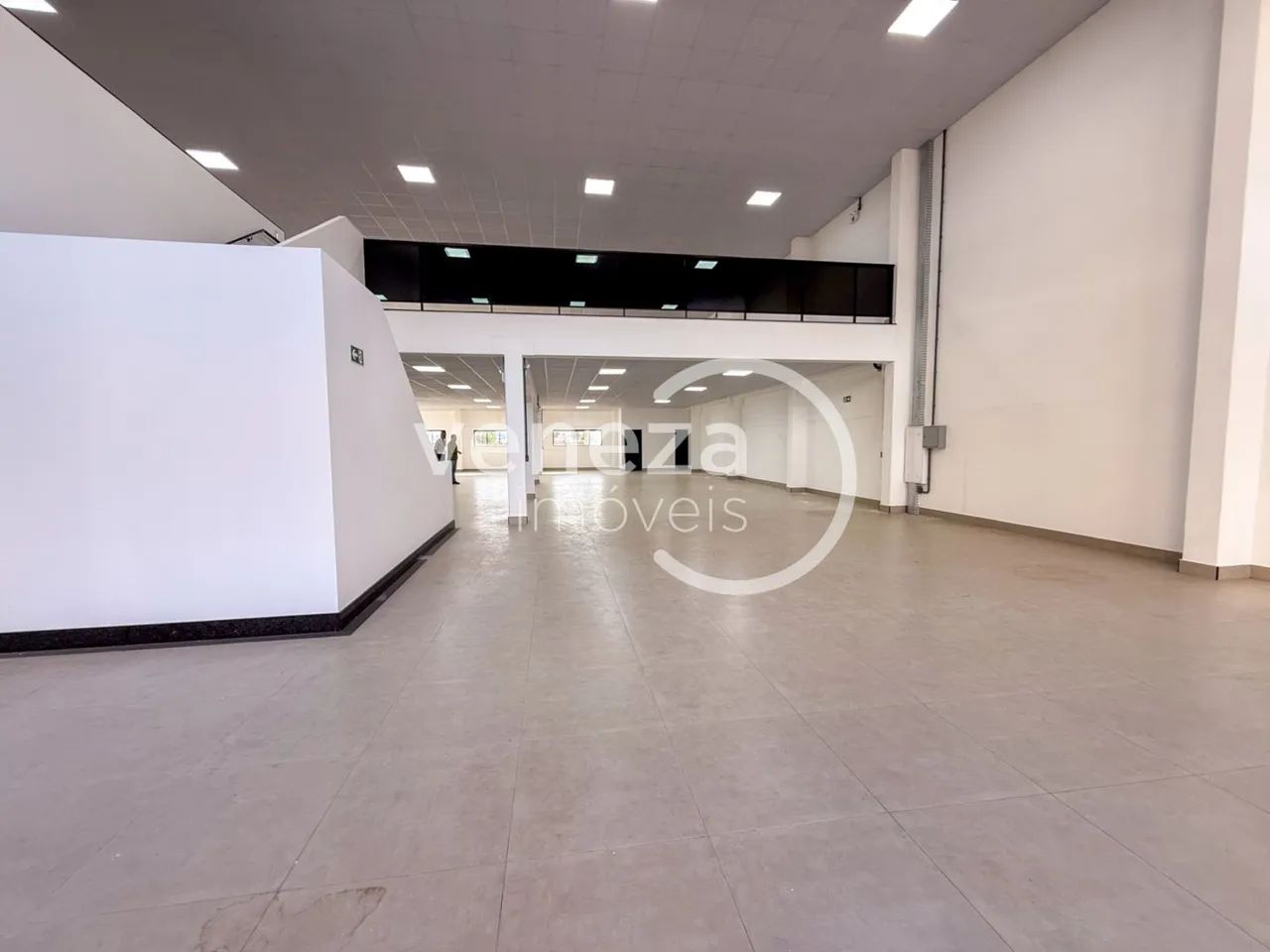 Imóvel comercial para alugar, 999 m² no Centro de Cambé - Foto 4