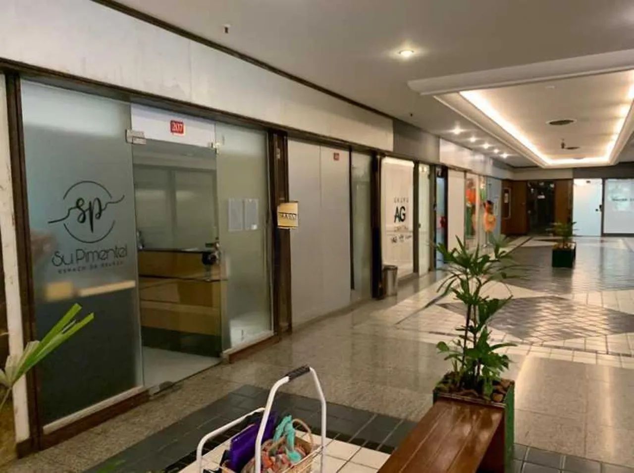 Loja : / Comercial / Gávea