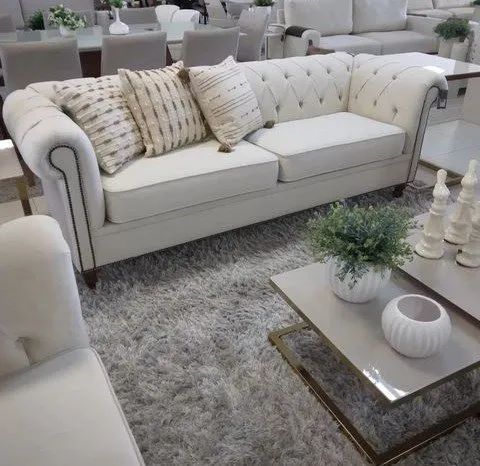 Sofá Estilo Inglês/3 Lugares/2,22L+Poltrona/Captonê/com Tachas,  R$16.098,45! - Foto 2