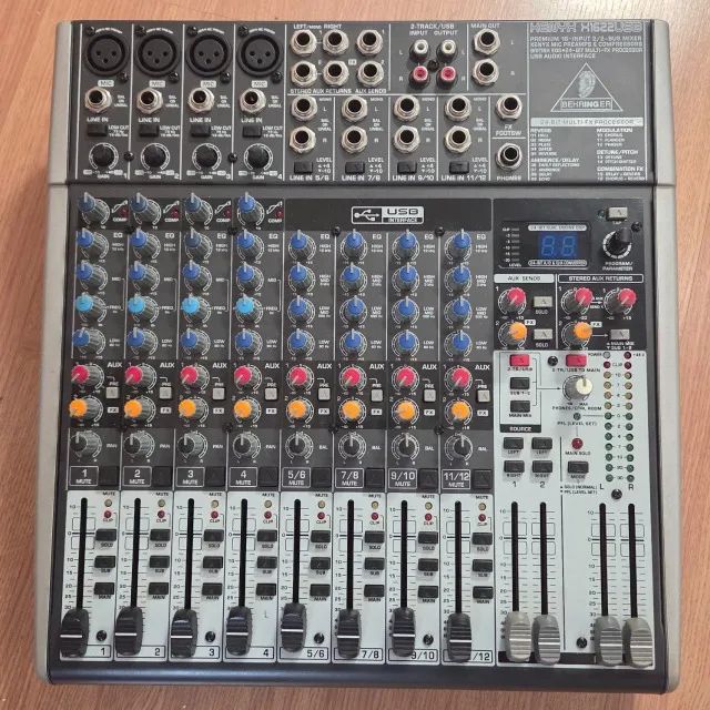 Mixer Behringer Xenyx X1622usb - 12 Canais Com Bag