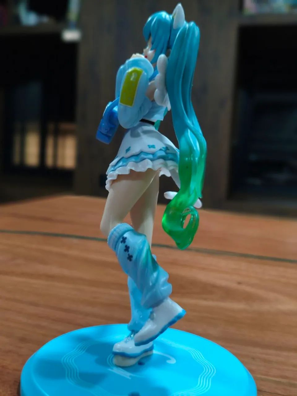 Figure da Hatsune Miku versão orelhas gatinho e bolsa. - Foto 5