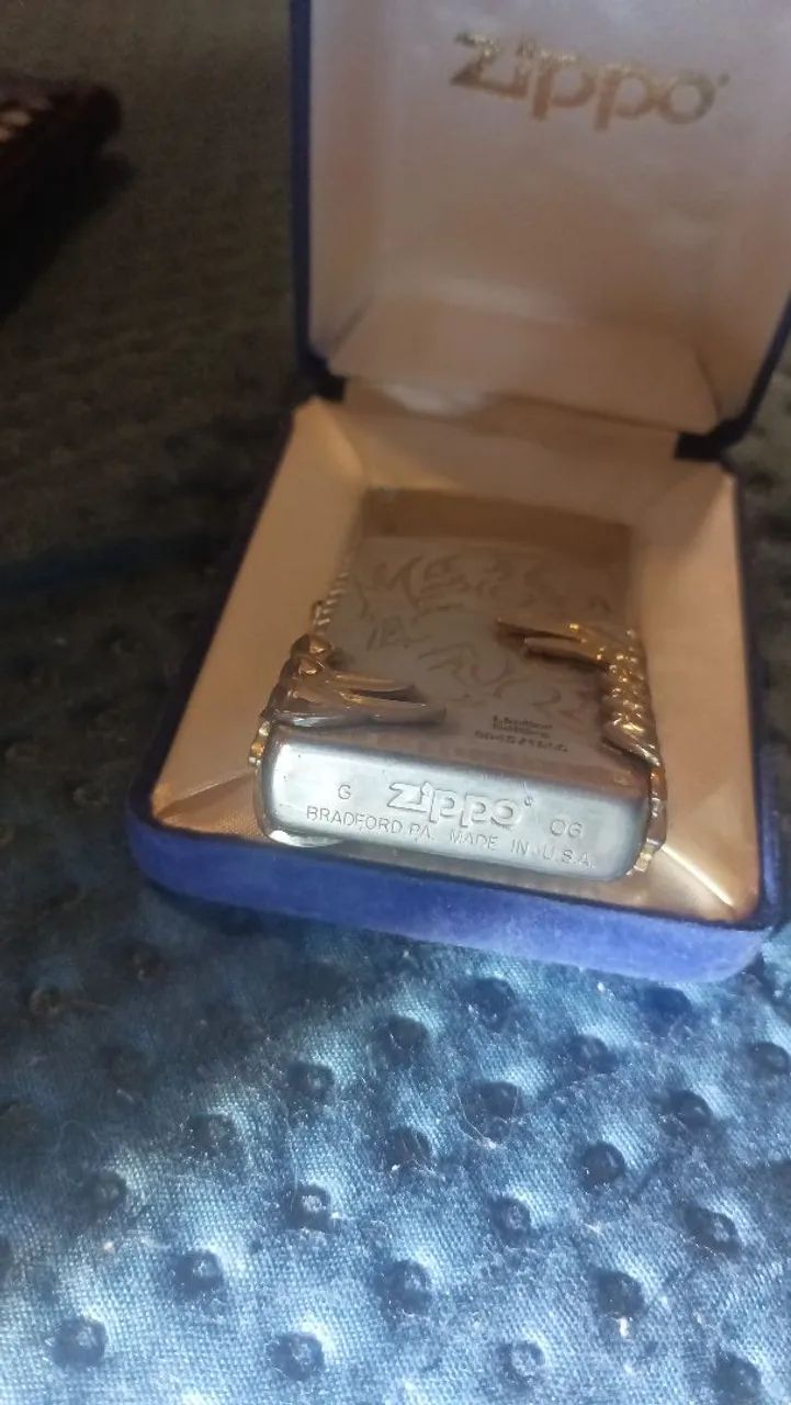 Isqueiro Zippo com edição limitada 00 45/1000 - Foto 2