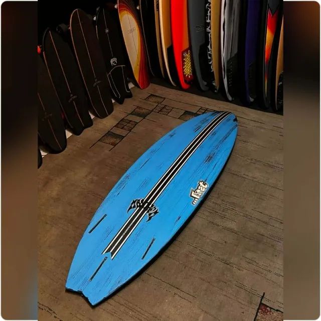 Prancha Surf Lost Mayhem Carbon Eps Pjntura personalizada Futures