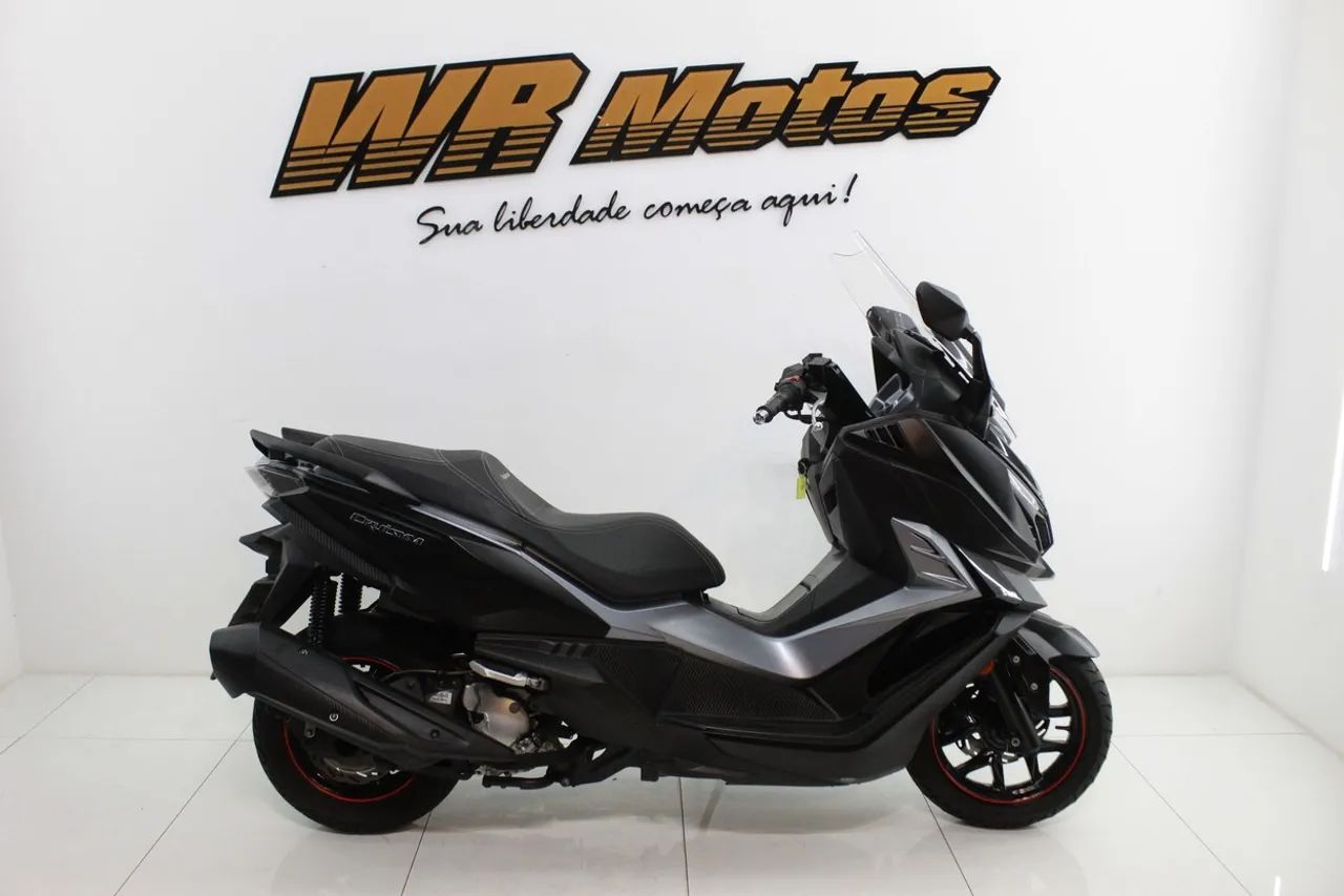 DAFRA CRUISYM 300 ABS