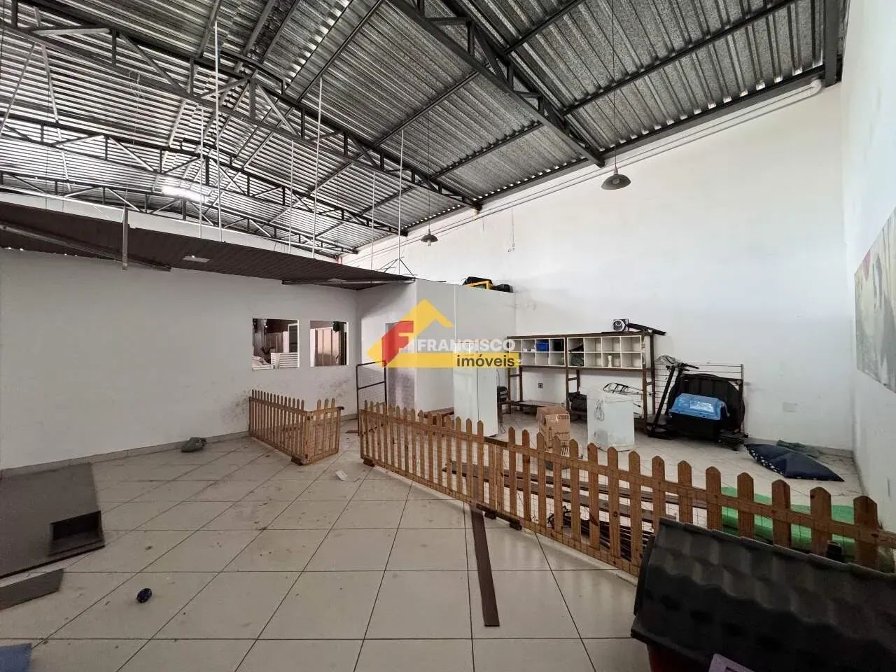 Loja para aluguel, São José - Divinópolis/MG