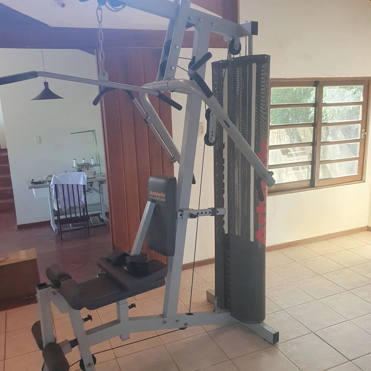 Vendo estação de musculação Athletic - Foto 3