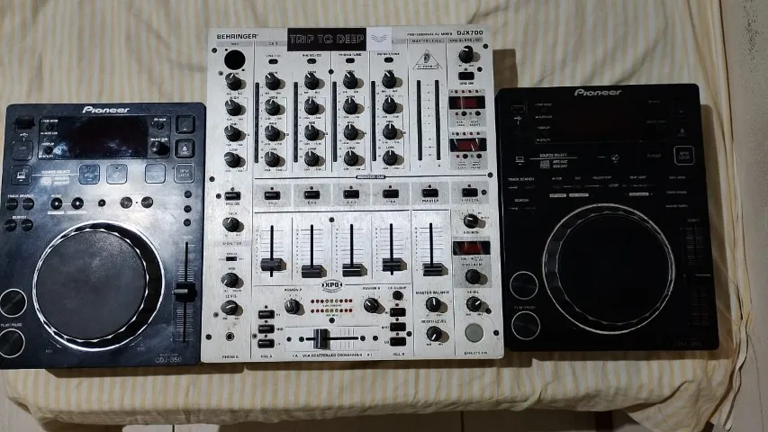 Mixer DJM-800 PIONEER - Instrumentos musicais - Flor de Nápolis