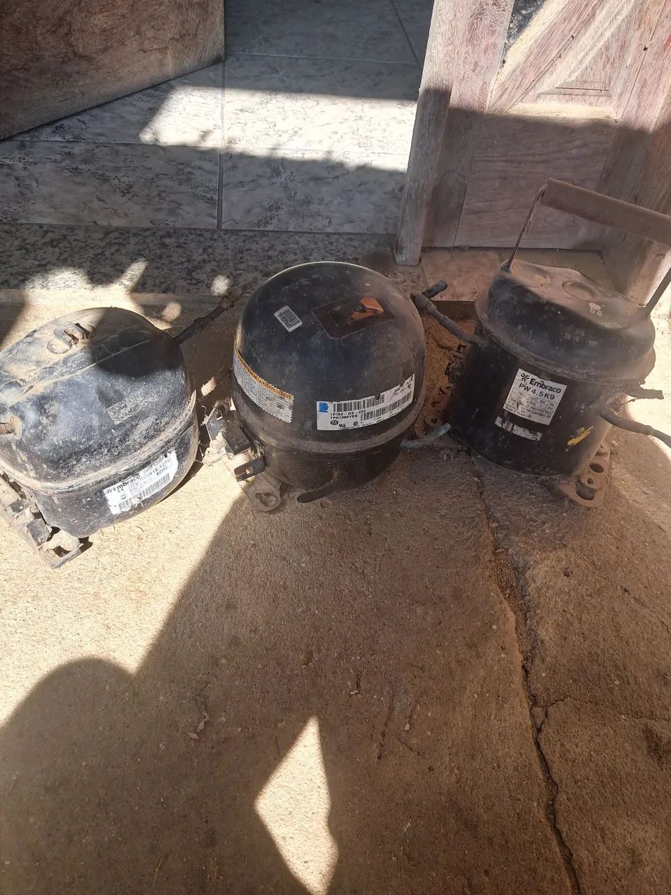 Motores de geladeira, etc. Leia o anúncio!