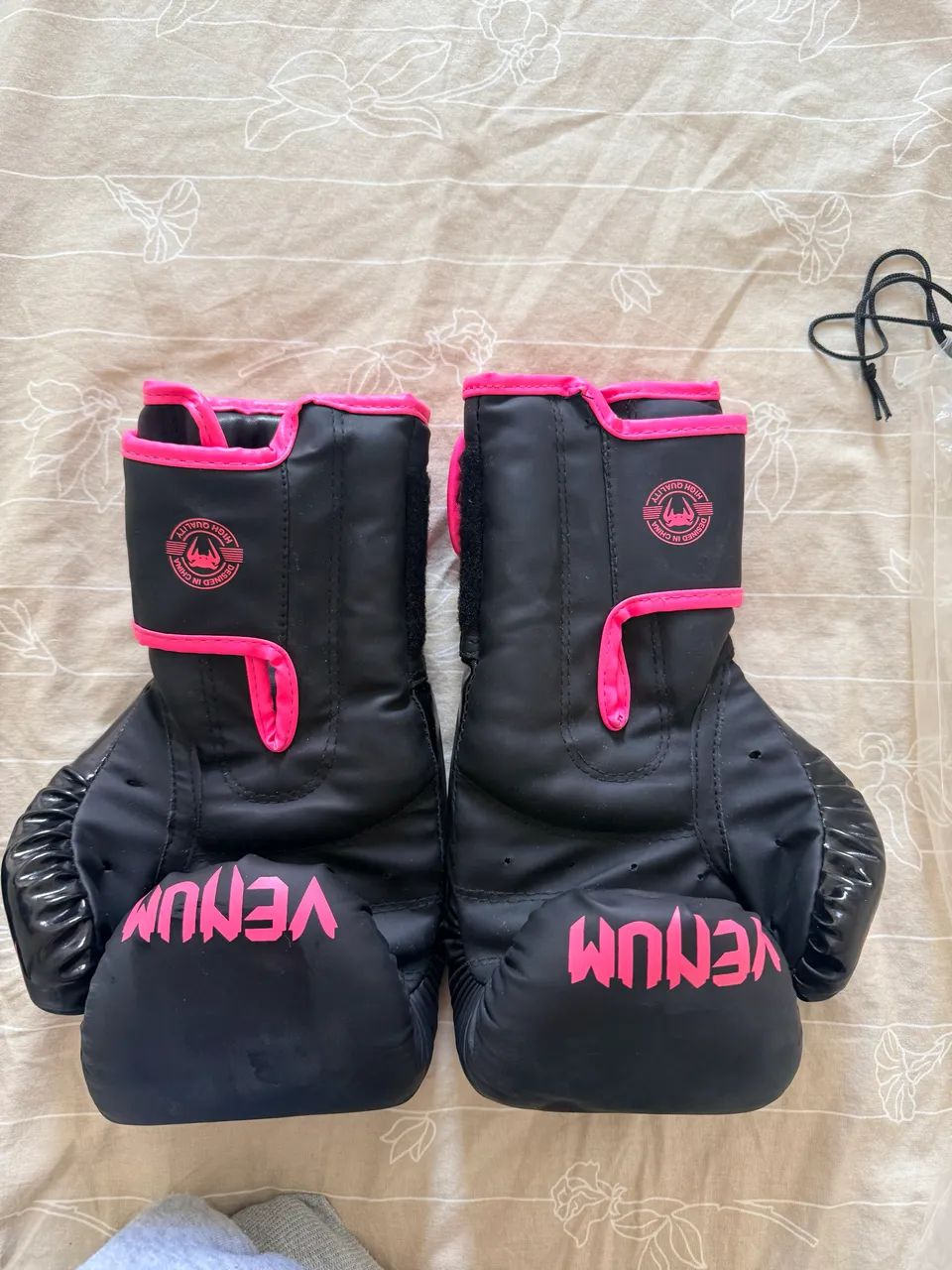 Luvas de boxe Rosa Venum - Foto 2
