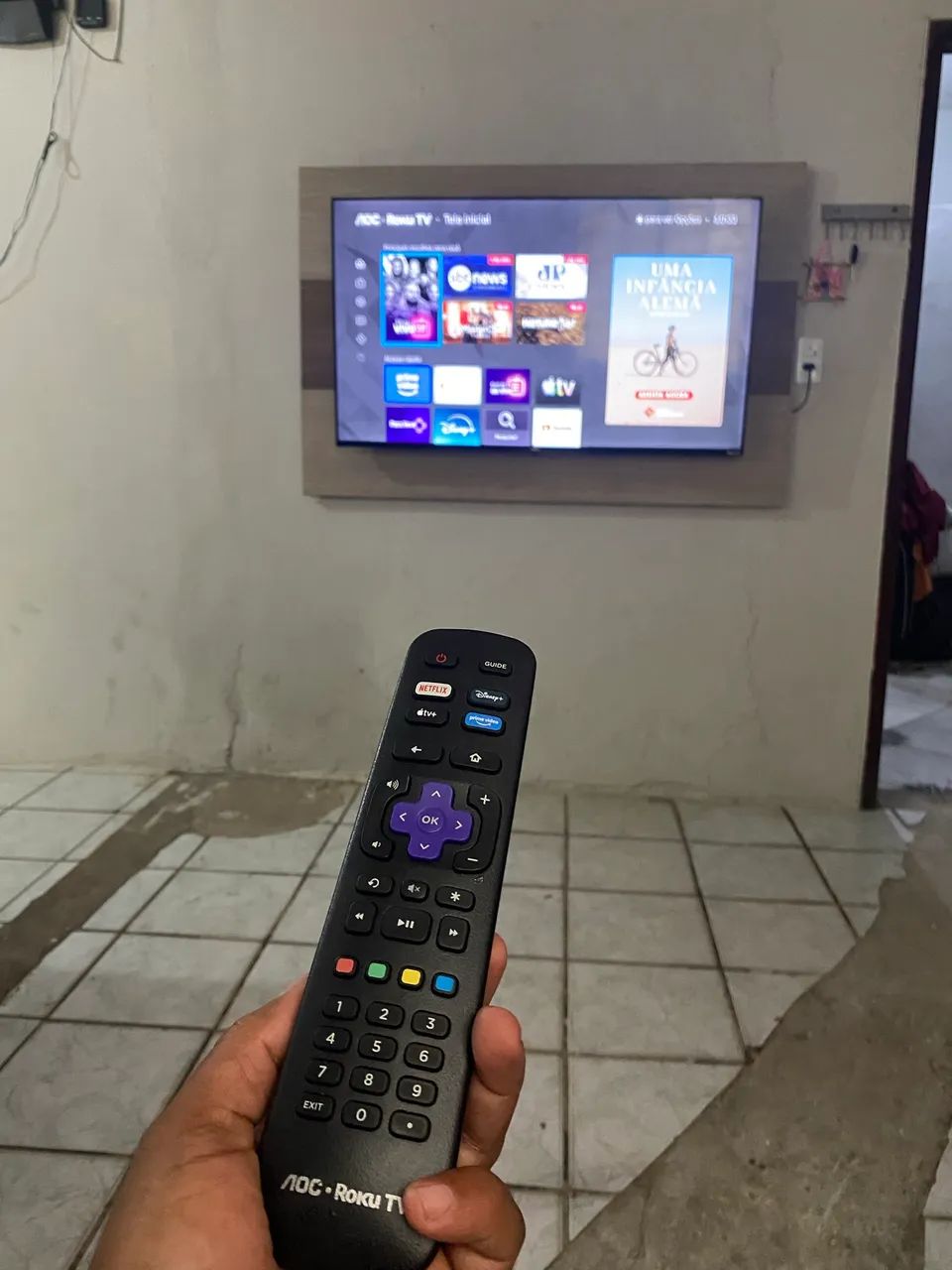 Tv Aoc smart roku 43 polegadas 8 meses de uso 