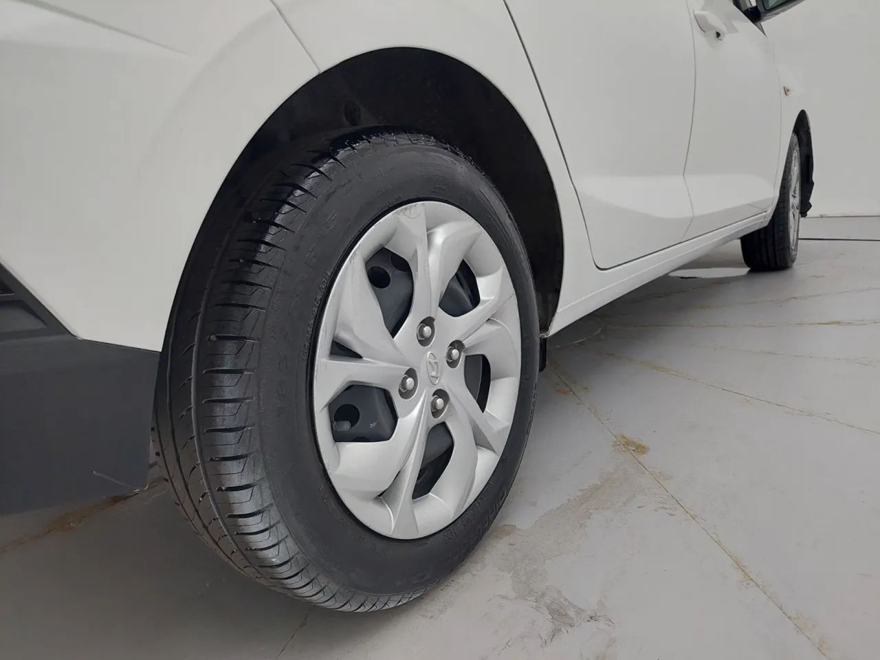 Hyundai HB20 Comfort 1.0 Flex 12V Mec., foto 14 de 18