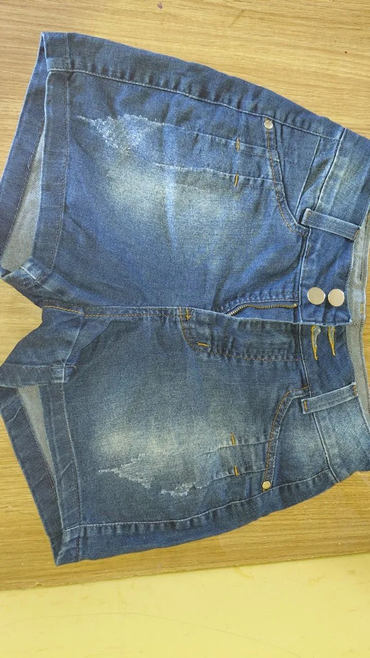 Short jeans