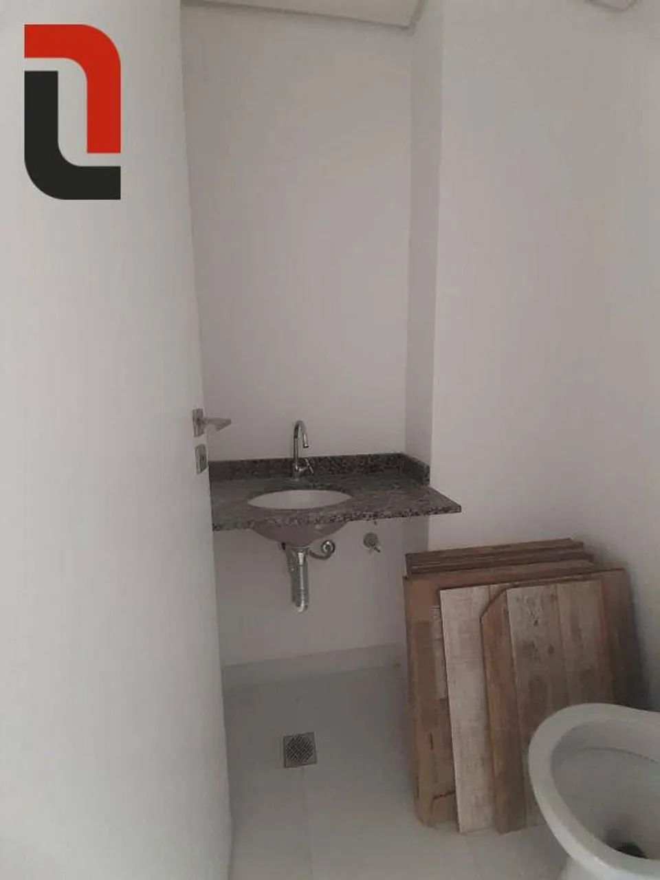 Sala comercial para venda por R$ 170.000 ou aluguel por R$ 600,00/mês - Centro - Curitiba/ - Foto 5