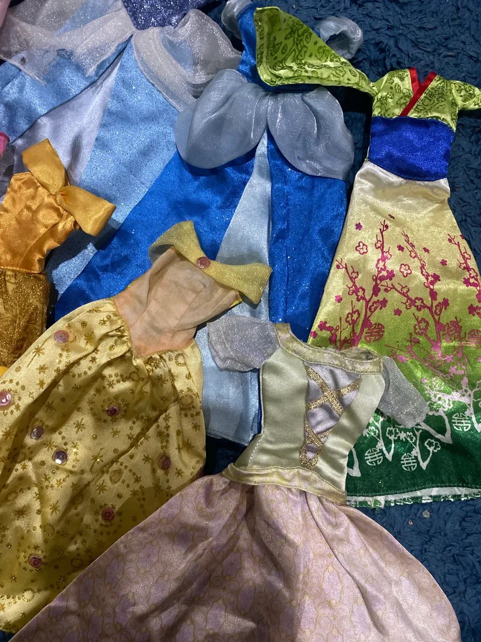 Vestidos de bonecas  - Foto 2